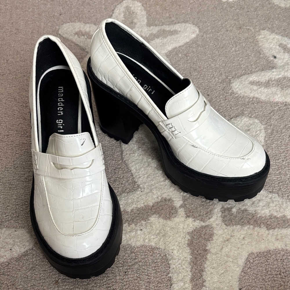 Madden Girl white/black platform croc loafers size 7.5